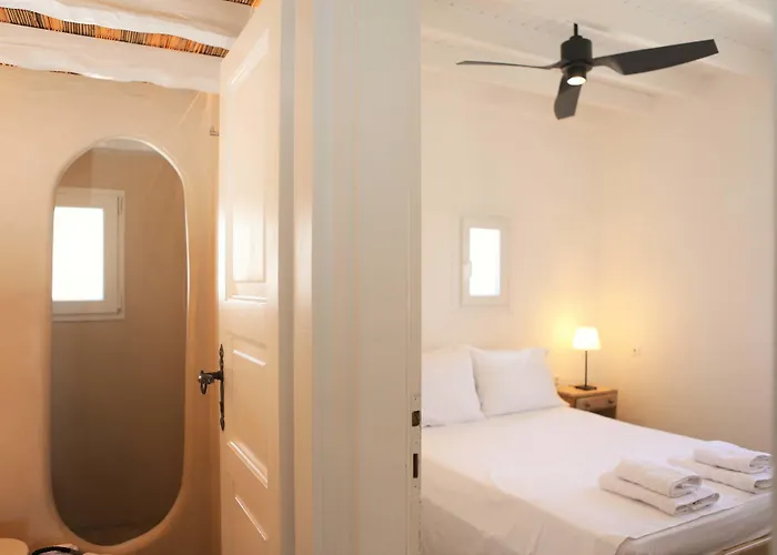 Vlia Mykonos * カラファティス