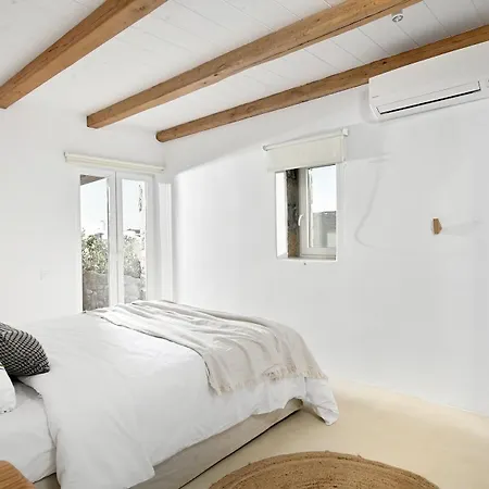 Vlia Mykonos * Kalafatis