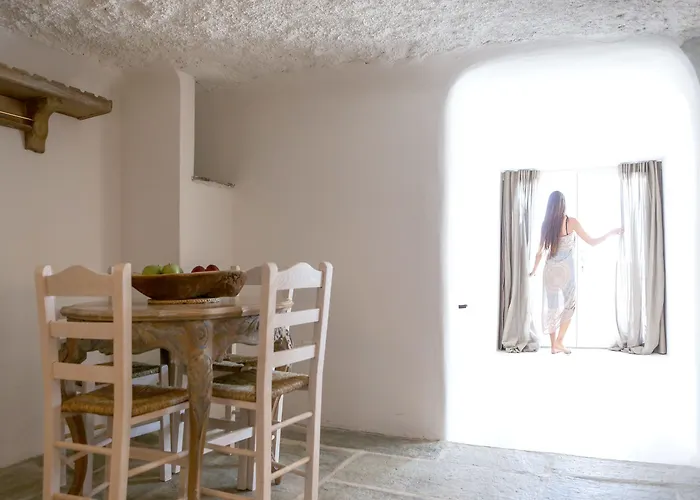 Vlia Mykonos Kalafatis