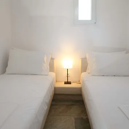 Vlia Mykonos * Kalafatis